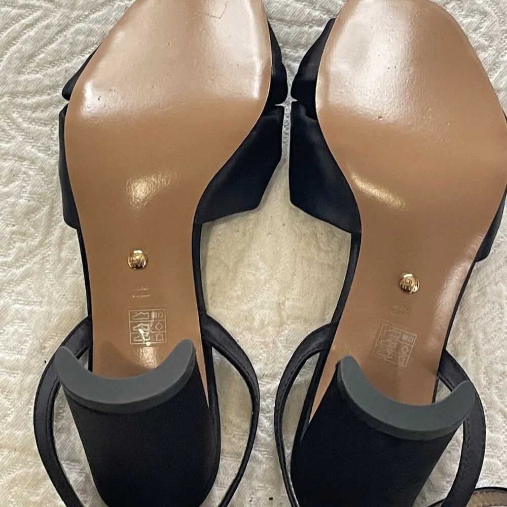 Pelle Moda Black Satin‎ Knot Bow Ankle Strap Block Heel Sandals Women's 6.5M